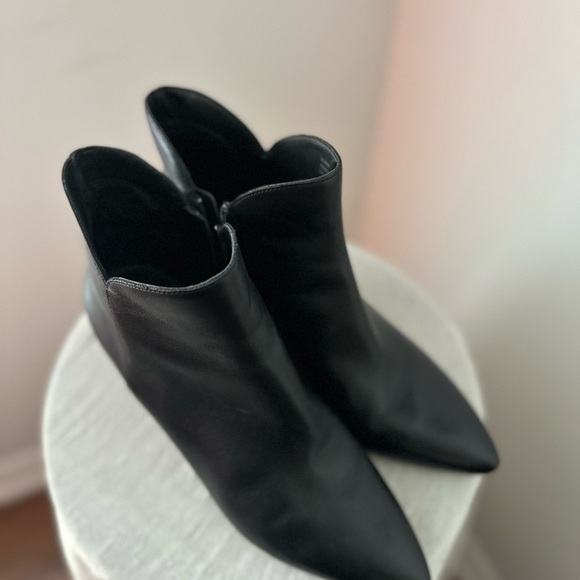 Cole Haan Women's Elyse black heeled ankle Bootie, 60mm - Picture 9 of 13